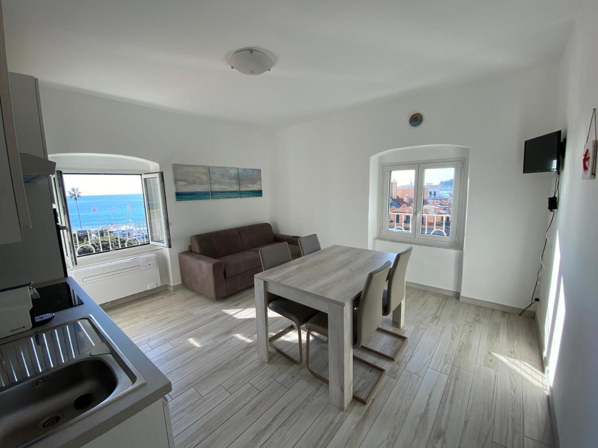 Casa Al Mare Apartment Varazze Exterior photo